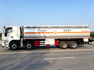 รถบรรทุกน้ำมัน 1veco 6x4 ดีเซล บรรทุกน้ำมันเชื้อเพลิง ความจุ 31-40 ตัน ถัง 15001-30000 ลิตร เกียร์ธรรมดา ใหม่ - Product Image 5