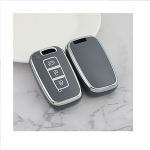 Housse de <span class=keywords><strong>clé</strong></span> en TPU à garniture argentée à 3/4 boutons pour <span class=keywords><strong>Hyundai</strong></span> Tucson L/Sonata-Étui de protection anti-rayures avec crochet - Product Image 1