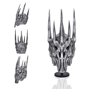 <span class=keywords><strong>Réplique</strong></span> de casque de Sauron du <span class=keywords><strong>Seigneur</strong></span> <span class=keywords><strong>des</strong></span> <span class=keywords><strong>Anneaux</strong></span> à l'échelle 1:1, en polyrésine et fibre de verre, faite à la main, avec support en bois - Product Image 1