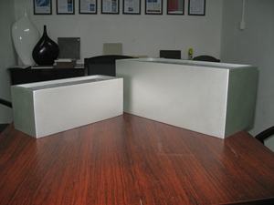 Jardinières rectangulaires en résine de fibre de verre de grande taille pour l'extérieur, pots à fleurs de haute qualité 45L, décorations de jardin de style européen, vente en gros - Product Image 3