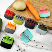 Goedkope, innovatieve, plastic keukenhulpmiddelen, kleine, mini, slimme, creatieve, roestvrijstalen fruit- en groenteschillers.