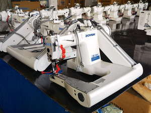 Zoyer ZY928 3 Needle Cantilevered Cylinder-type Chain Stitch Industrial <b>Sewing</b> <b>Machines</b> Price - Product Image 2