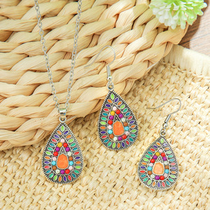 Parure Collier Goutte d'Eau et Boucles d'Oreilles en Alliage et Résine, Style Bohème Tendance pour Femme - Product Image 1