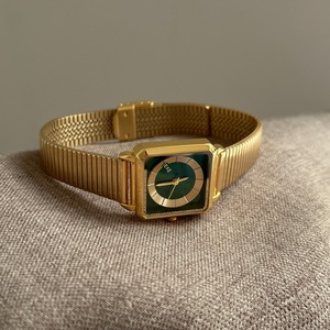 <span class=keywords><strong>Orologio</strong></span> Vintage Ieke da <span class=keywords><strong>Donna</strong></span> Minimalista con Elegante Cinturino in Acciaio Inossidabile <span class=keywords><strong>Dorato</strong></span> e Quadrante Quadrato Piccolo ed Elegante - Product Image 3