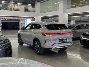 Used <strong>B</strong>-Y-D Song P-L-U-S New Energy 2025 D-M-i Intelligent Driving Edition 112 KM <strong>Prestige</strong> Edition Used Car - Product Image 4