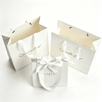 Sacs shopping en papier blanc personnalisés avec poignée en satin, logo de marque imprimé, sac cadeau pour bijoux, pierres précieuses, accessoires de luxe, emballage