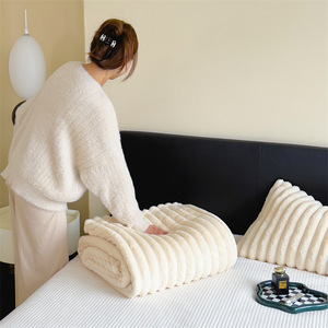 Nuevo conejo Artificial felpa otoño mantas cálidas para camas suave Coral polar sofá manta cómoda sábana gruesa - Product Image 4