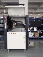 Distributeur visuel à grande vitesse Machine de revêtement de vernis à trois épreuves Machine de distribution de colle UV de silicone