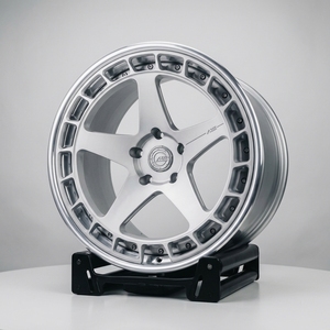 Rines de Acero Duraderos para Automóviles de Pasajeros de 14, 15, 16 y <span class=keywords><strong>17</strong></span> Pulgadas, <span class=keywords><strong>4x100</strong></span>, 5x114.3, 5x108, 5x120, Pintados en Negro para Neumáticos de Invierno - Product Image 1