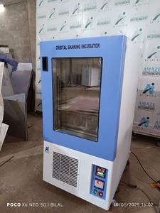 Incubateur à agitation orbitale réfrigéré de qualité supérieure, 160 litres, 220-240 V CA, fluctuation d'humidité, appareils thermostatiques de laboratoire - Product Image 4