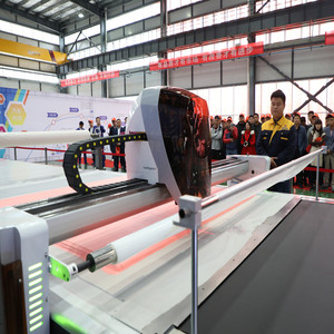 Máquina de Corte Automática CNC de Cuchilla Oscilante Multicapa para Cuero, Tela, Textiles, Ropa y Espuma - Product Image 4