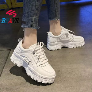 Zapatos Deportivos de Moda para Estudiantes, Otoño-Invierno 2025, Color Blanco, Casuales, con Suela Gruesa, Cordones y Forro de Malla - Product Image 5