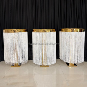 Nuevo diseño elegante de cortina de techo con soporte de metal dorado para centro de mesa de boda - Product Image 1
