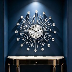 Horloge murale moderne en métal avec incrustations de diamants, silencieuse, à quartz, analogique, ronde, à suspendre, pour le salon, décoration de la maison - Product Image 1