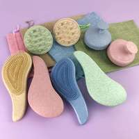 Kit de voyage 3-en-1 écologique en paille de blé : Brosse démêlante pour cheveux (utilisation humide et sèche), Masseur de cuir chevelu et Brosse à shampoing, Peigne à dents larges