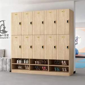 Armoire à chaussures en bois pour une utilisation dans les gymnases Salons <span class=keywords><strong>de</strong></span> coiffure Studios <span class=keywords><strong>de</strong></span> <span class=keywords><strong>danse</strong></span> - Product Image 1