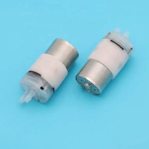 310 Bomba De Diafragma Em Miniatura Auto-Priming DC Álcool Gel Dispenser Mão-Livre Desinfetante Bomba De Água Auto-Primed - Product Image 3