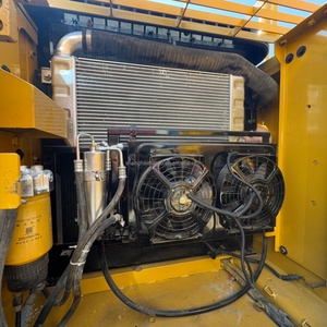 Pompe de moteur d'excavatrice Caterpillar 320D d'origine japonaise, puissance 103 kW, capacité de la benne 1 m³, poids opérationnel 23 tonnes, faible consommation d'énergie. - Product Image 4