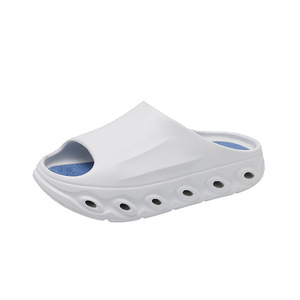 Sandalias Blancas para Hombre, Suela Gruesa, Tacón de 4 cm, Chanclas para Verano y Uso en Exteriores - Product Image 5