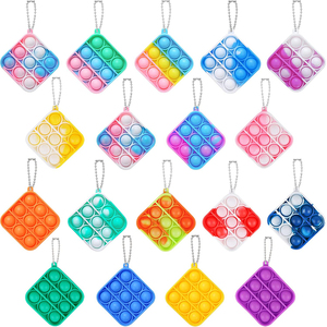Mini porte-clés Pop est fabriqué en silicone de haute qualité Porte-clés Pop carré coloré - Product Image 5