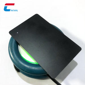 Carte de membre en PVC noir mat avec LED multicolores, carte intelligente sans contact NFC RFID, carte de visite numérique 13,56 MHz pour hôtel - Product Image 1