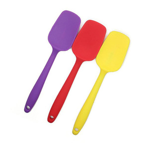 Silicone Butter Spatula Set 5 Pcs Non Stick Heat Resistant Kitchen Baking Pastry Tools Food Grade FDA Approved - Product Image 5