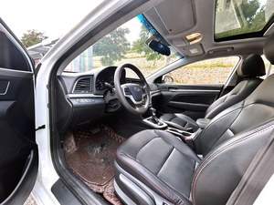 Hyundai Elantra Sport 2016 d'occasion, 1.6L automatique, finition GLX Elite, pack technologique complet et titre propre pour l'exportation - Product Image 5