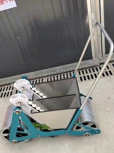 Pequeña maceta de ajo de empuje manual con máquina agrícola de tracción de tractor para plantar películas y fertilizar el componente del núcleo del motor - Product Image 3