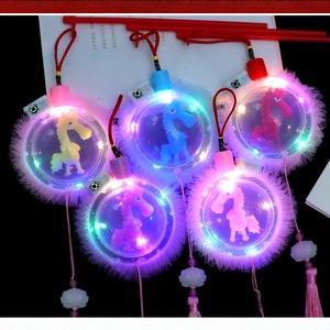 Lanterne portative en forme de poney, jouet lumineux Led, baguette magique en plastique, bâton clignotant pour enfants, cadeau de maternelle, unisexe de 2 à 4 ans - Product Image 1