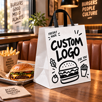 Sacs à hamburger en papier blanc imprimés sur mesure, directement de l'usine, avec poignées plates et fond à soufflet pour l'emballage de plats à emporter de restauration rapide