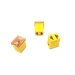 Fusible cuadrado de coche directo de fábrica pie corto Mini caja de inserción pieza de <span class=keywords><strong>seguro</strong></span> inserto de pieza de <span class=keywords><strong>seguro</strong></span> de camión - Product Image 6