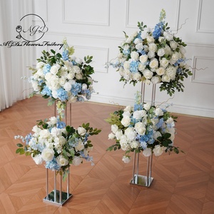 Arrangement floral artificiel en soie, élégant, bleu et blanc, en forme de sphère, pour centre de table de mariage - Product Image 3