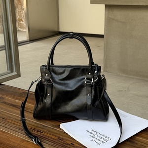 Sacs à main de luxe pour femmes 2026 en cuir PU avec fermeture éclair, design tendance, vente en gros - Product Image 5