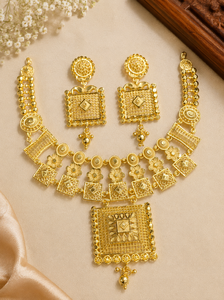 Conjunto de collar y pendientes dorados con diseño clásico de flores para mujer, joyería de boda, aleación chapada en oro de 24 quilates - Product Image 2