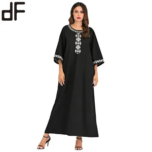 新款时尚伊斯兰优雅连衣裙长马克西长度蕾丝刺绣设计穆斯林abaya jilbab黑色阿拉伯abaya