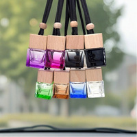 Diffuseur de parfum pour voiture vide de 8 ml avec logo personnalisable en gros, à suspendre, diffuseur d'air frais pour voiture, flacon de diffuseur de parfum pour voiture