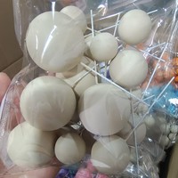 Topper de gâteau fausses boules pour la décoration de gâteau 5 pièces/sac boules de taille différente fournitures de décoration de gâteau boules de mousse