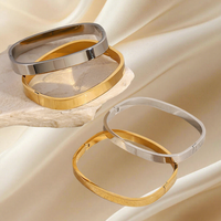 Bracelet manchette à fermoir carré en acier inoxydable et titane, style classique européen et américain, bijou de mode, cadeau
