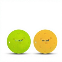 Balles de pickleball prêtes à être expédiées, logo personnalisé, rotomoulées en PE, 40 trous, 74 mm, 26 g, pour entraînement en intérieur et en extérieur