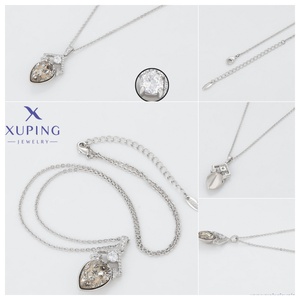 <span class=keywords><strong>Collana</strong></span> XUPING 14N2521810 <span class=keywords><strong>con</strong></span> Cristallo a Forma di Pera Placcato in Rodio e Accento Glitterato, Catena Delicata - Product Image 1