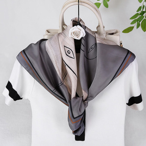 Nouveau japonais et coréen doux Simple classique vague Point 70*70cm petite écharpe <span class=keywords><strong>soie</strong></span> femmes petits foulards carrés - Product Image 3