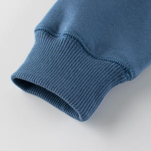 Jersey deportivo con logotipo personalizado para niños y niñas, 37% algodón, 63% poliéster, básico, con patrón de cuello redondo - Product Image 3