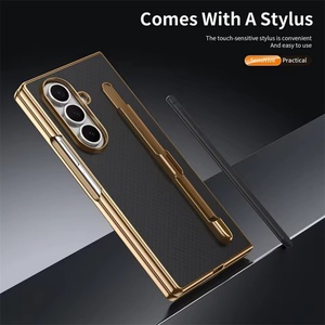 Funda de Teléfono con Textura de Fibra de Carbono para Samsung Z Fold 7 6 5 4 3, con Lápiz Óptico, Película de Vidrio Templado y Protección Antigolpes - Product Image 4