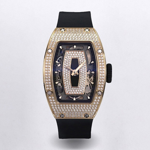 Reloj de Pulsera de Lujo con Caja de Barril, Ónix Negro, Marcadores Luminosos, Fondo de Zafiro, Cierre de Acero, Perfecto para Eventos Empresariales y Fiestas - Product Image 1