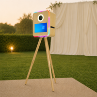 Élégante Machine Photobooth Rétro Vintage Style Bois 15.6 Pouces Écran Tactile Boîtier DSLR avec Trépied en Promotion