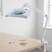 Lampe Loupe à Grand Cadre Carré en Gros avec Verre Optique, Bras Cantilever Métallique à Triple Articulation, Pince à Vis, Lumière Loupe LED