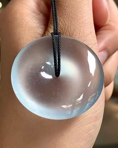 Модный кулон из натурального нефрита: прозрачный зеленый жадеит «Круг мира» - Product Image 4