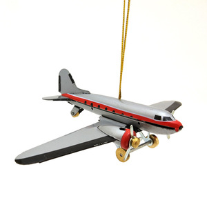 Pendentif de Noël en étain vintage en forme d'avion, ornement rétro pour décoration d'arbre, breloque de sac, porte-clés et cadeau de fêtes - Product Image 3