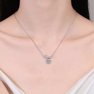 Vente en gros 2025 nouvelle décoration haute qualité 925 bijoux en argent Sterling 1ct coeur coupe Moissanite collier pour femmes - Product Image 2