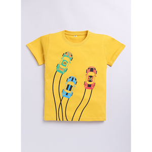 เสื้อยืดเด็กผู้ชายสีเหลืองผ้าฝ้ายลายรถแข่งพิมพ์ลายทันสมัยสวมใส่สบายผ้าระบายอากาศได้ดีเหมาะสำหรับใช้ในชีวิตประจำวัน - Product Image 1